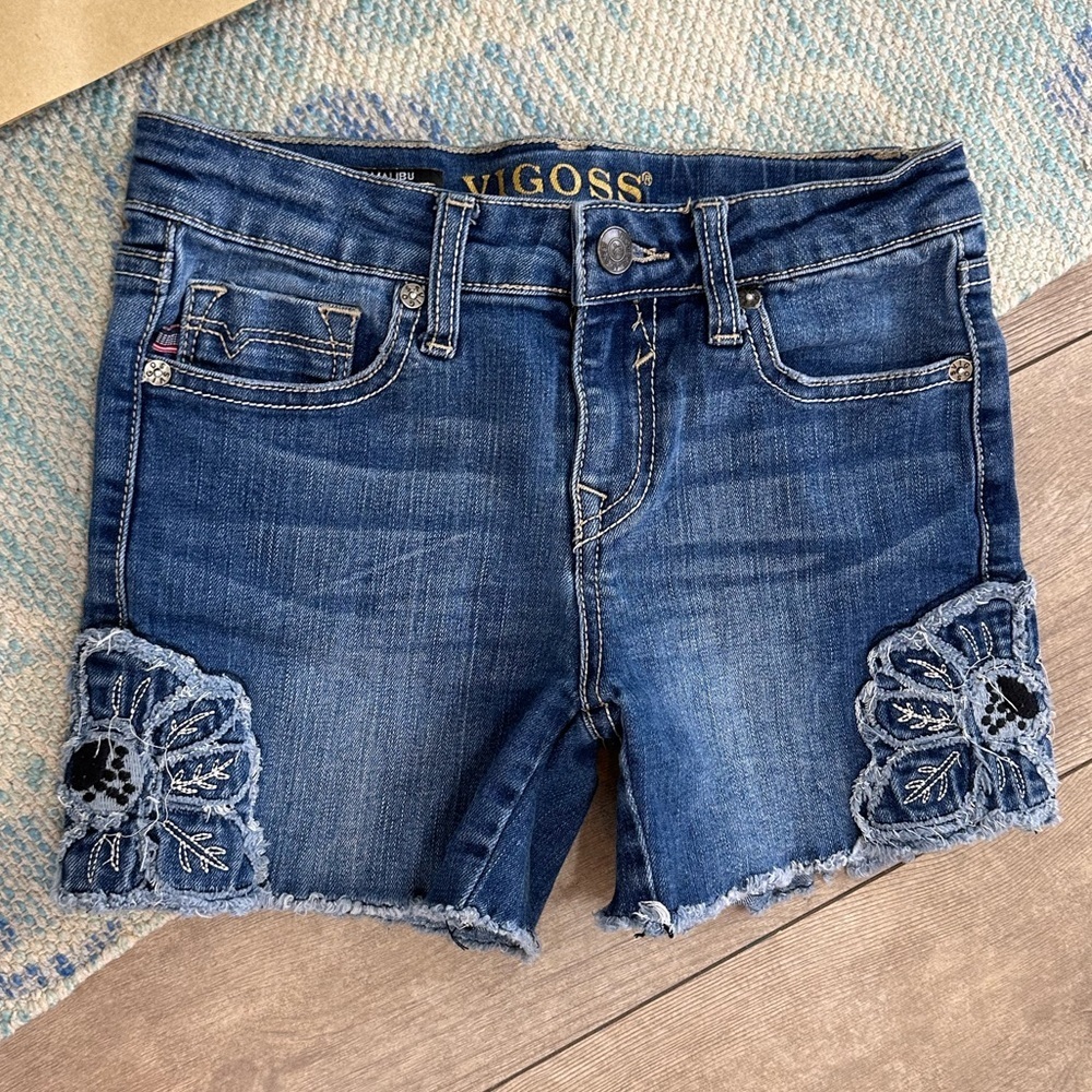 New Vigoss Girls Dark Blue Denim Jean Shorts Raw Fringe Hem Embroidered Floral